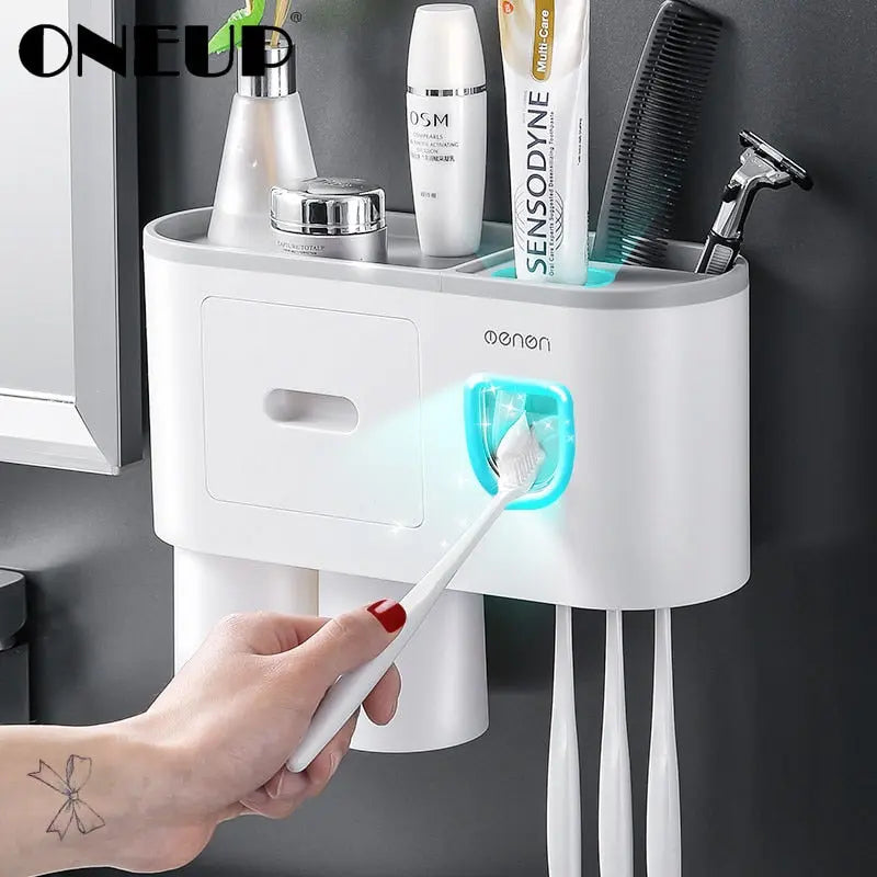 Magnetic Hanging Mouthwash Cup - GLR SHOPPING