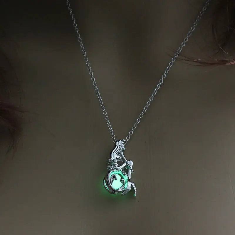 Moon Glowing Necklace - GLR SHOPPING